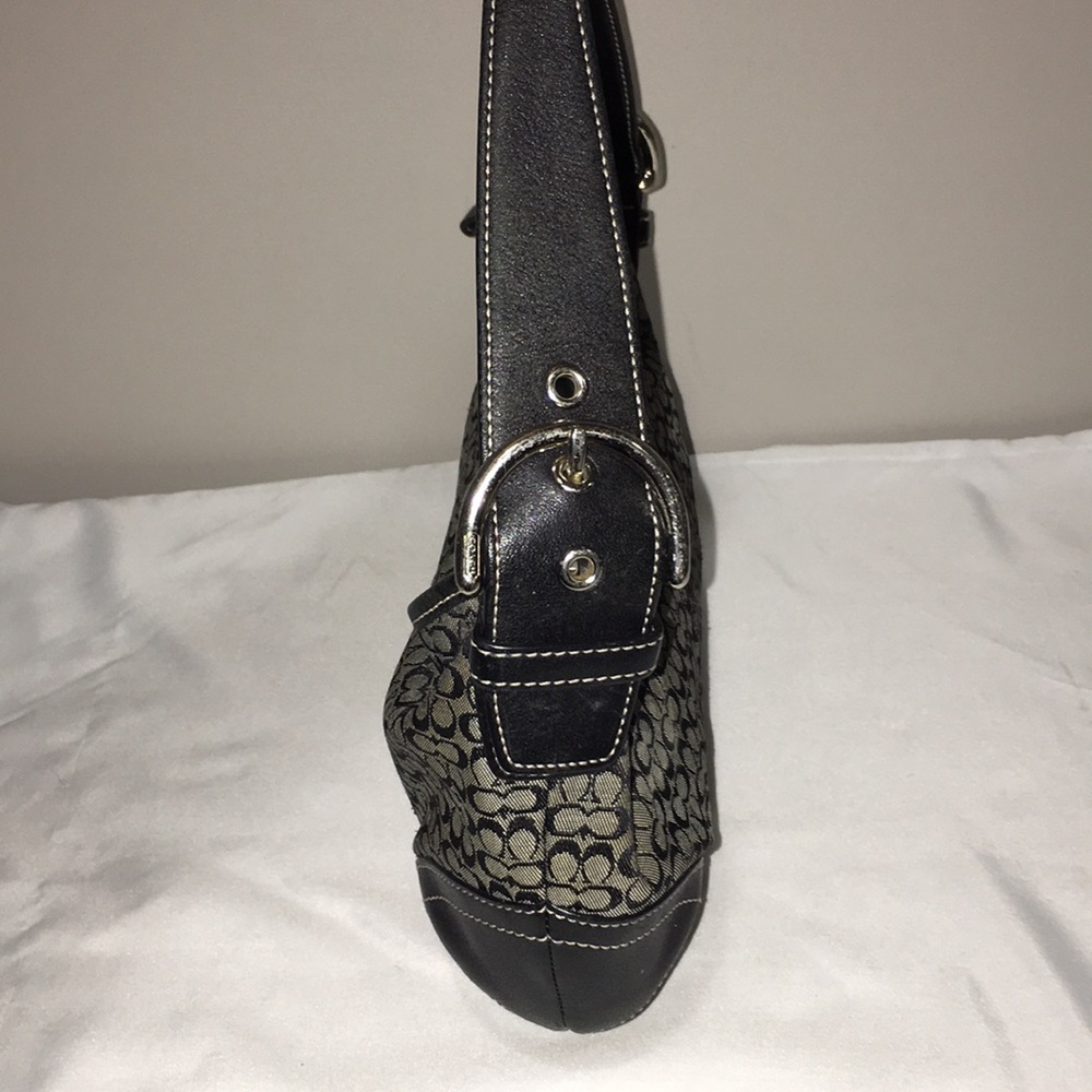 COACH PURSE - Picture 5 of 8